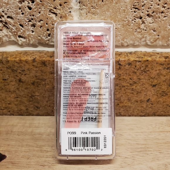 BNIP Dashing Diva Press-On Nails - Pink Passion - Picture 2 of 2